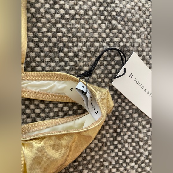 Solid and striped gold bikini top - Picture 2 of 3